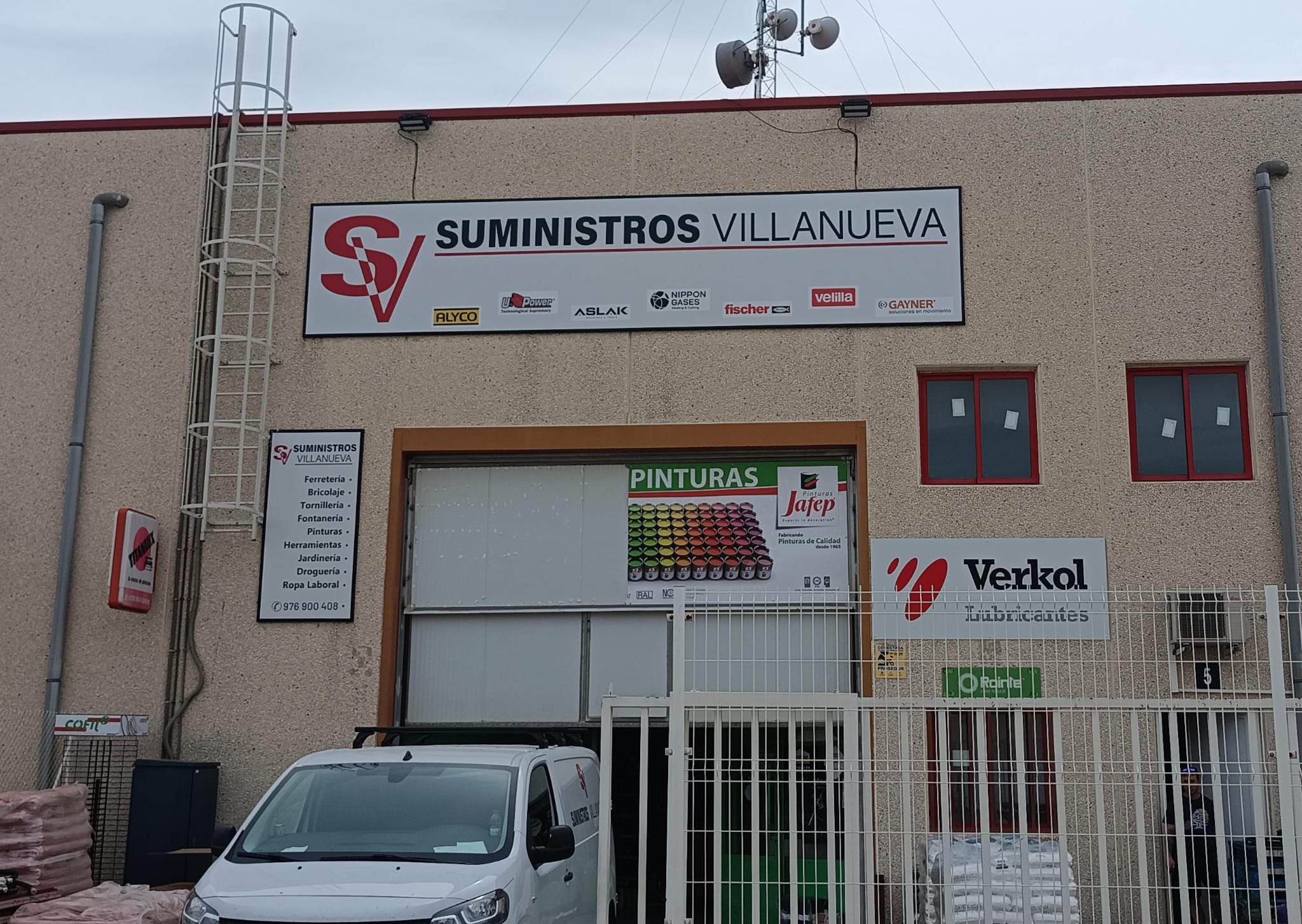 Suministros industriales. Villanueva de Gállego (Zaragoza)